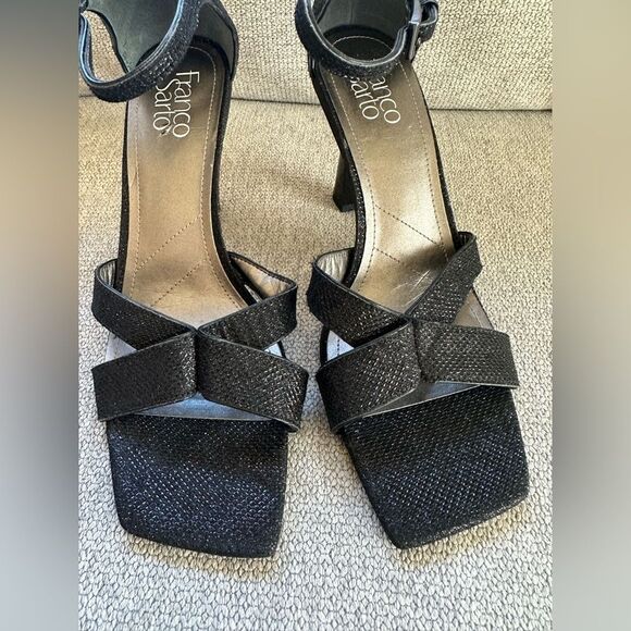 Franco Sarto Raina Ankle Strap Heels Sandals Black Shiny Size 9.5 - Picture 2 of 7